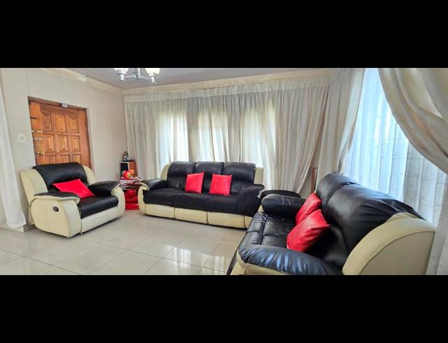 3 BEDROOM HOUSE FOR SALE IN NEWHOLME